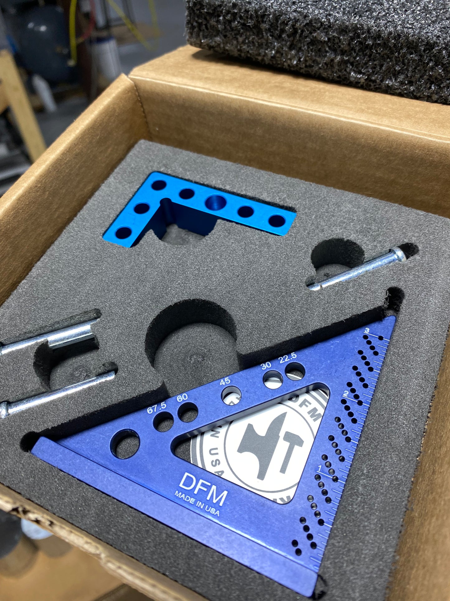 Scratch & Dent Combo - Small Square with Center Finder & Small Carpenter Square