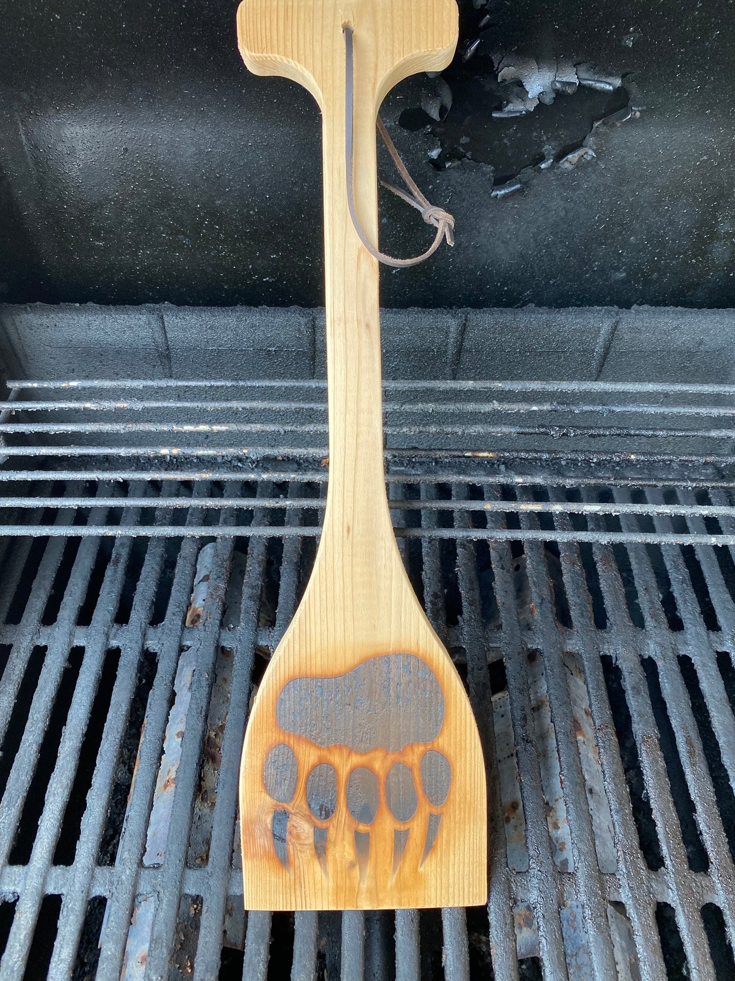 Bear Claw Cedar Grill Scraper – DFM Tool Works